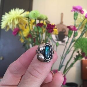 Beautiful Vintage Southwestern handcrafted ring🌵